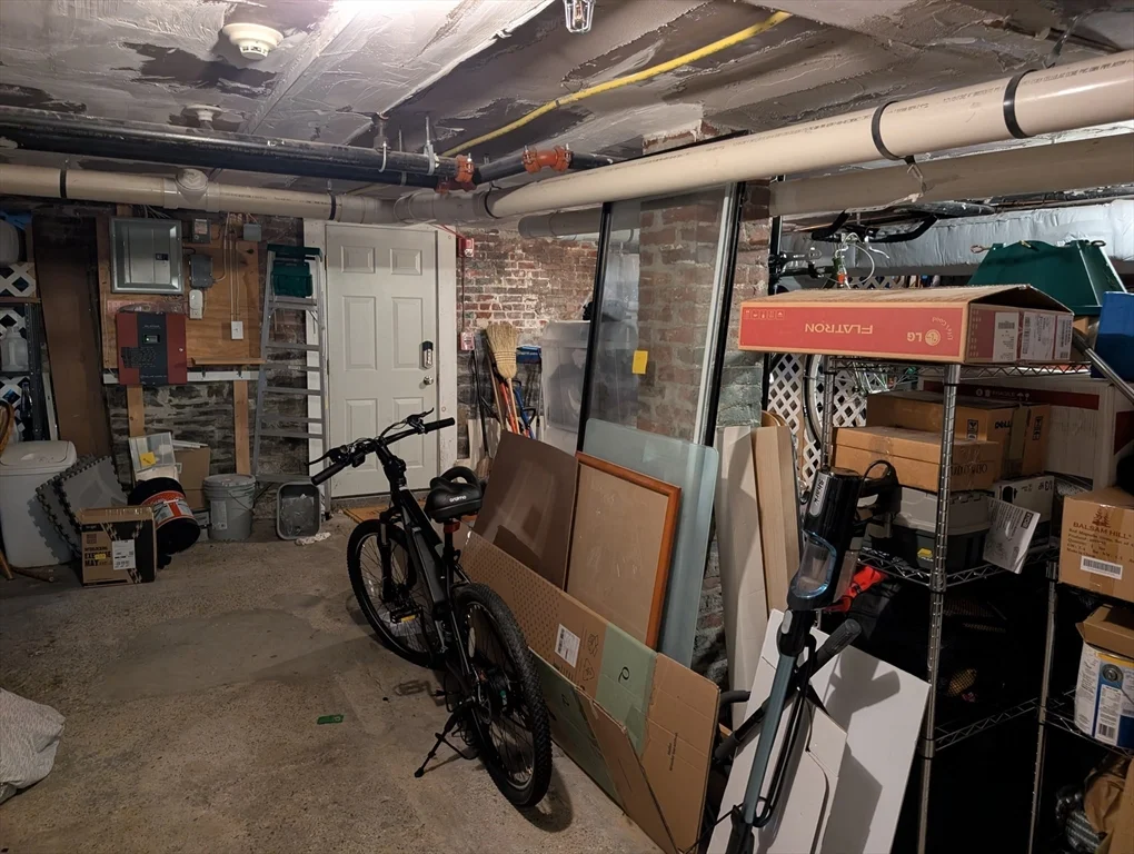 3 bed, 2 bath apartment for rent at 40 Prince St Unit 40, Cambridgeport — photo 22 of 25