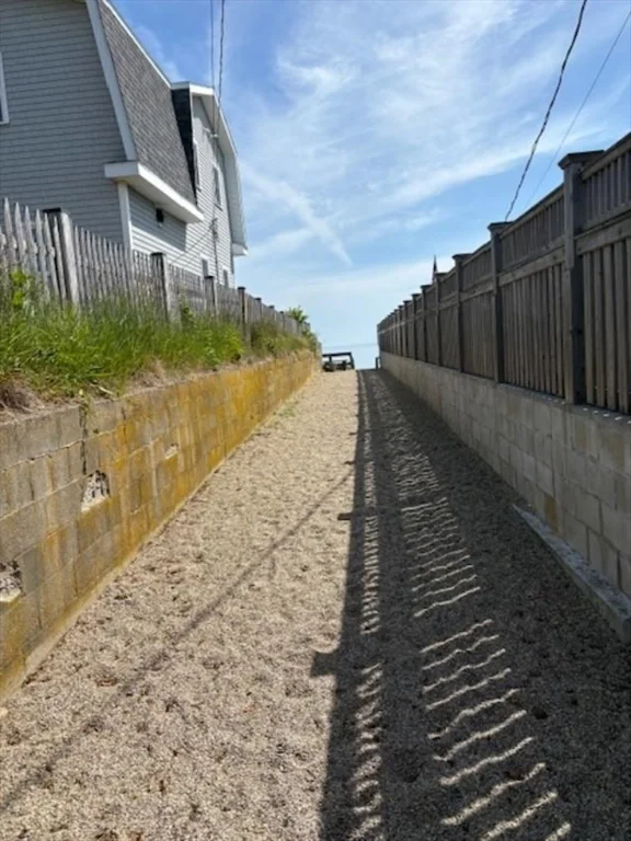2 bed, 1 bath apartment for rent at 40 Provincetown View Unit 40, Manomet — photo 9 of 11