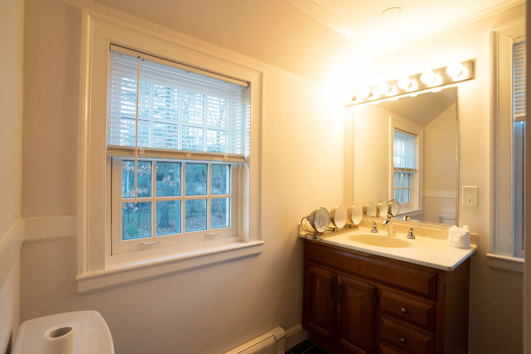 8+ bed, 5.5 bath apartment for rent at 40 Puddingstone Ln Unit none, Oak Hill — photo 14 of 46