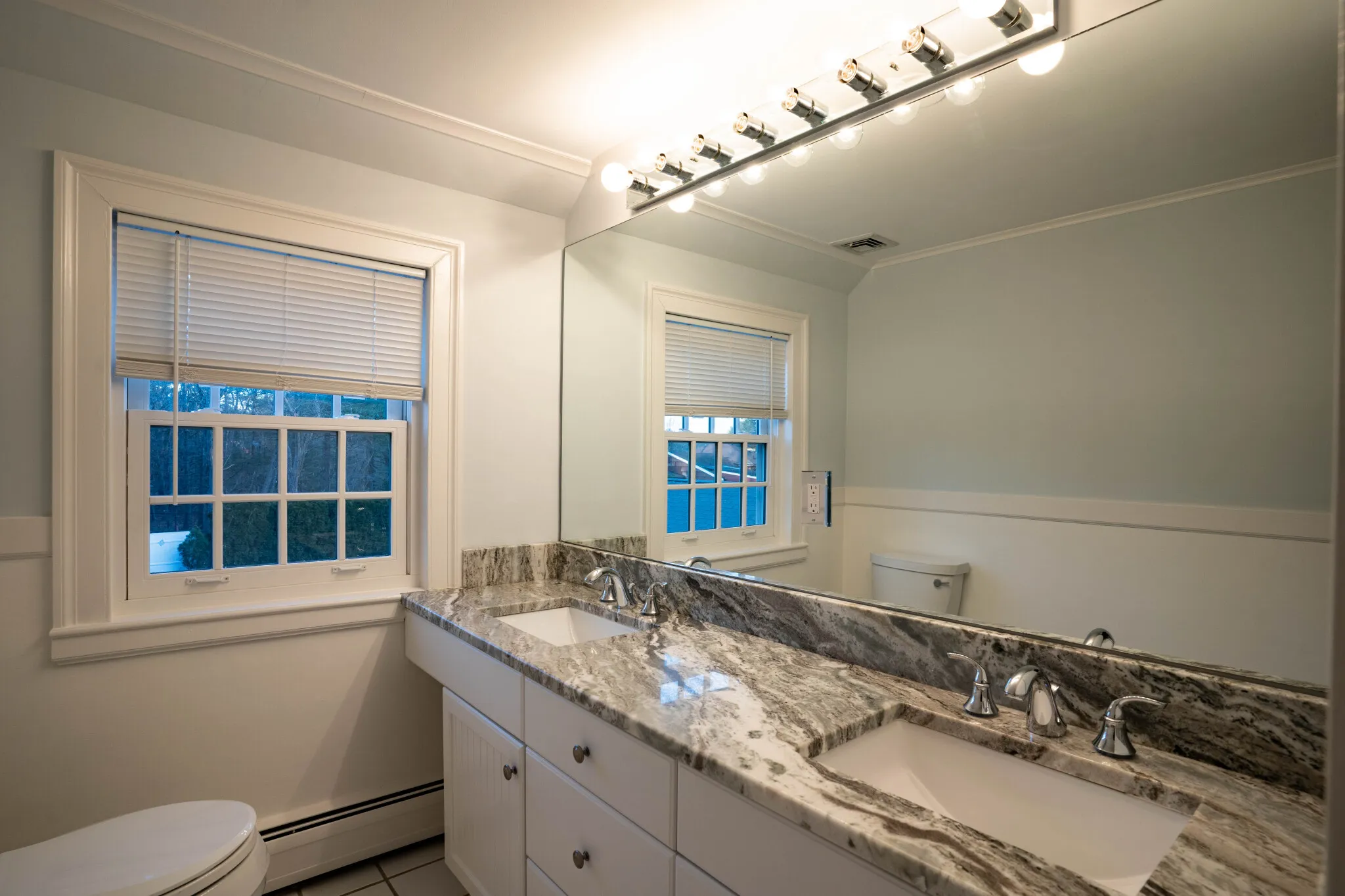 8+ bed, 5.5 bath apartment for rent at 40 Puddingstone Ln Unit none, Oak Hill — photo 37 of 46