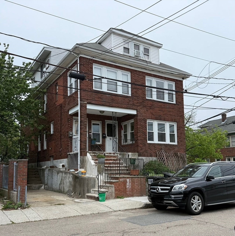 2 bed, 1 bath apartment for rent at 40 Putnam Rd Unit 40, Ten Hills — photo 1 of 9
