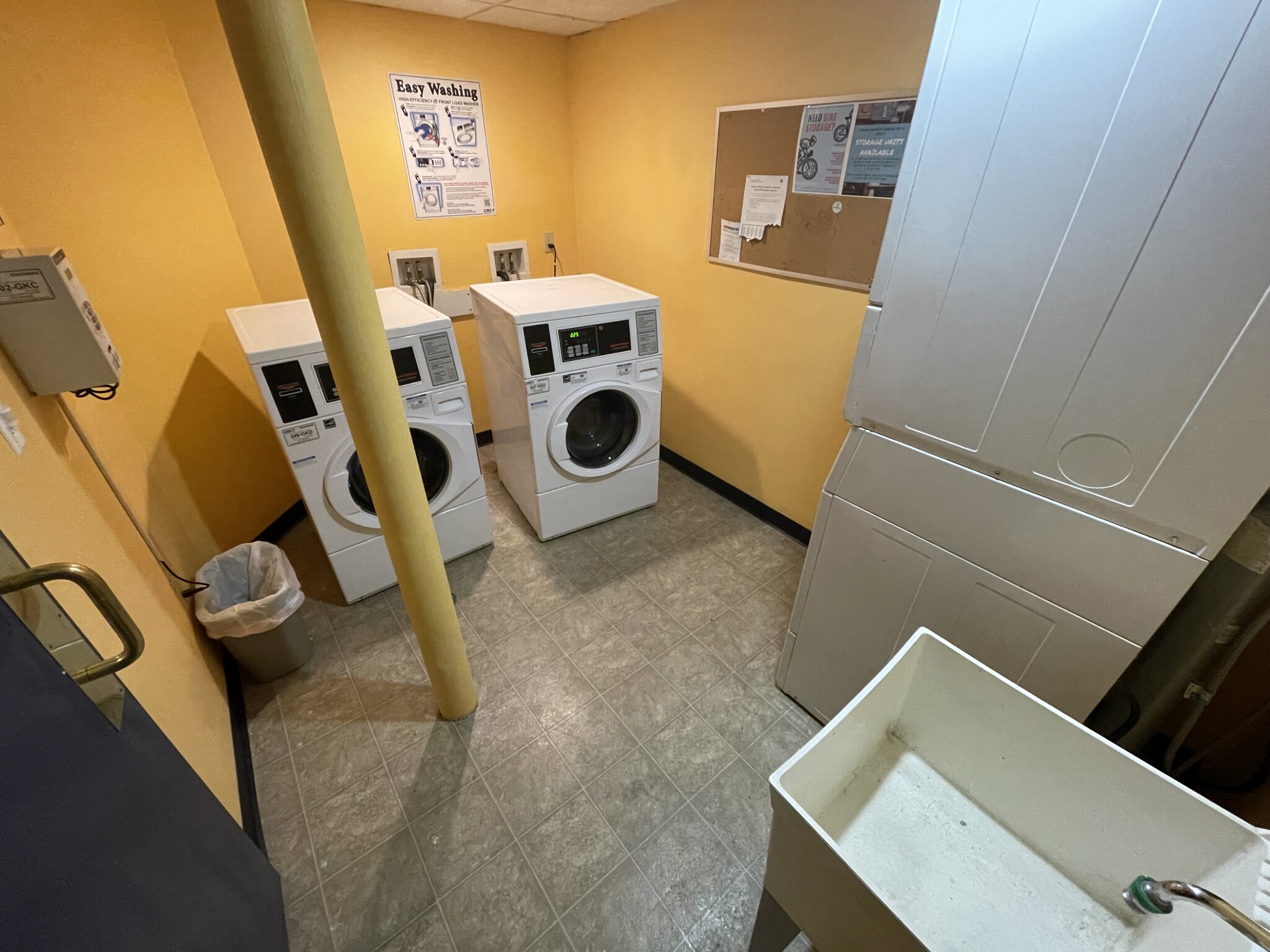 Studio bed, 1 bath apartment for rent at 40 Queensberry St Unit 8, Fenway