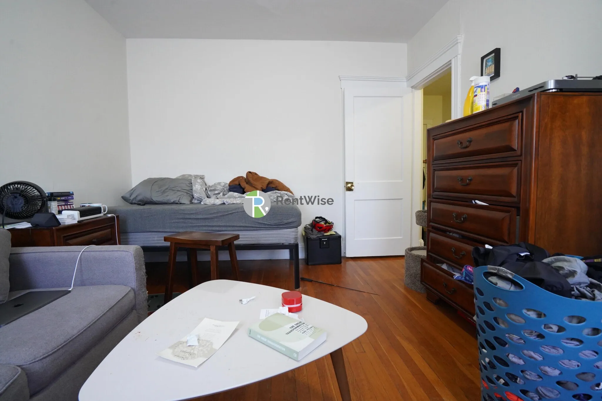 Studio bed, 1 bath apartment for rent at 40 Quint Ave Unit 15, Allston — photo 3 of 14