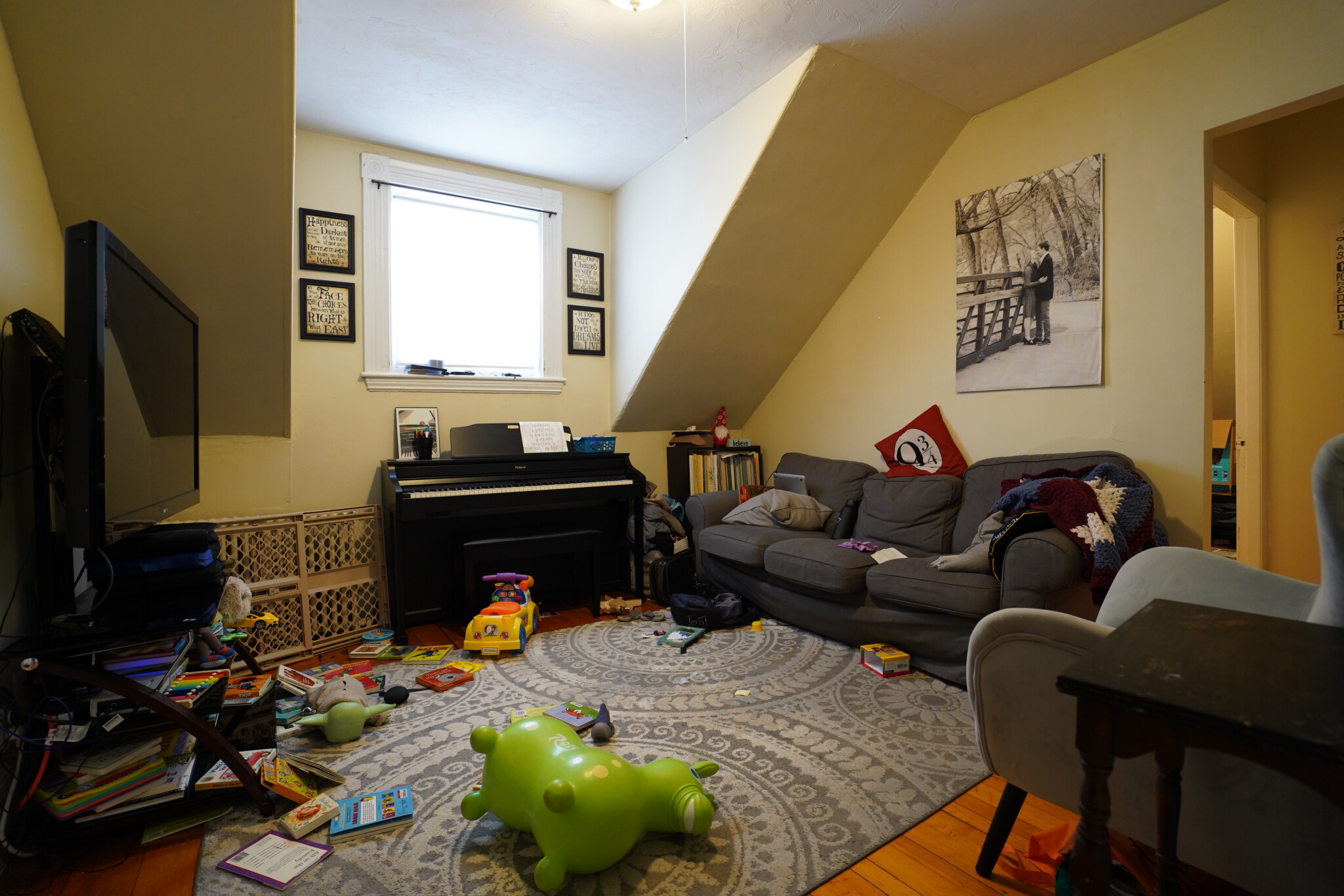 2 bed, 1 bath apartment for rent at 40 Ridgemont St Unit 3, Brighton