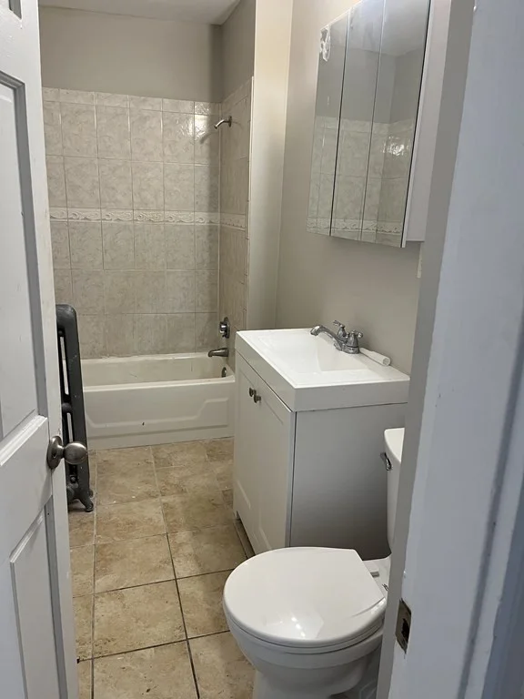 4 bed, 1 bath apartment for rent at 40 Ripley Rd Unit 2, Boston — photo 6 of 7