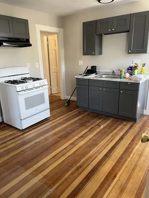 4 bed, 1 bath apartment for rent at 40 Ripley Rd Unit 2, Boston — photo 4 of 7