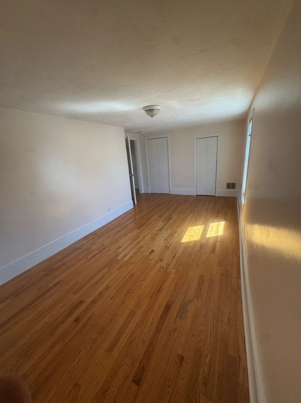 3 bed, 1 bath apartment for rent at 40 Robin St, Everett — photo 7 of 11