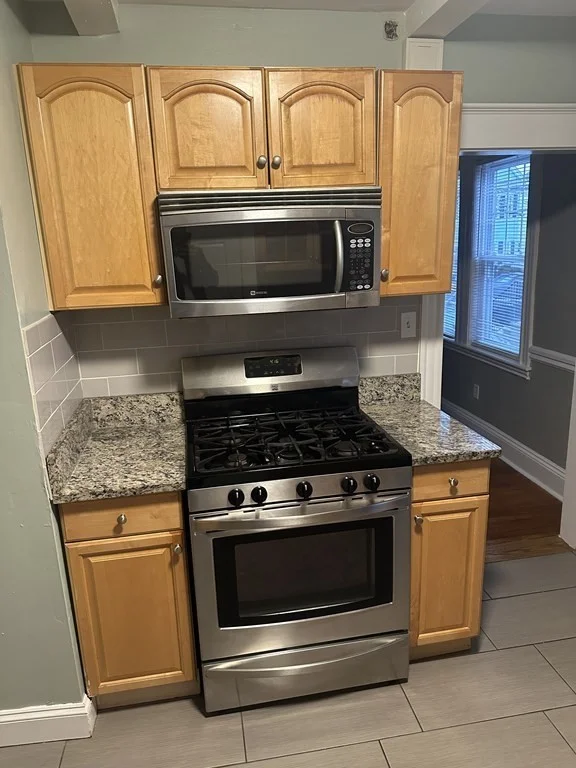 2 bed, 1 bath apartment for rent at 40 Rosa St Unit 1, Hyde Park — photo 11 of 13