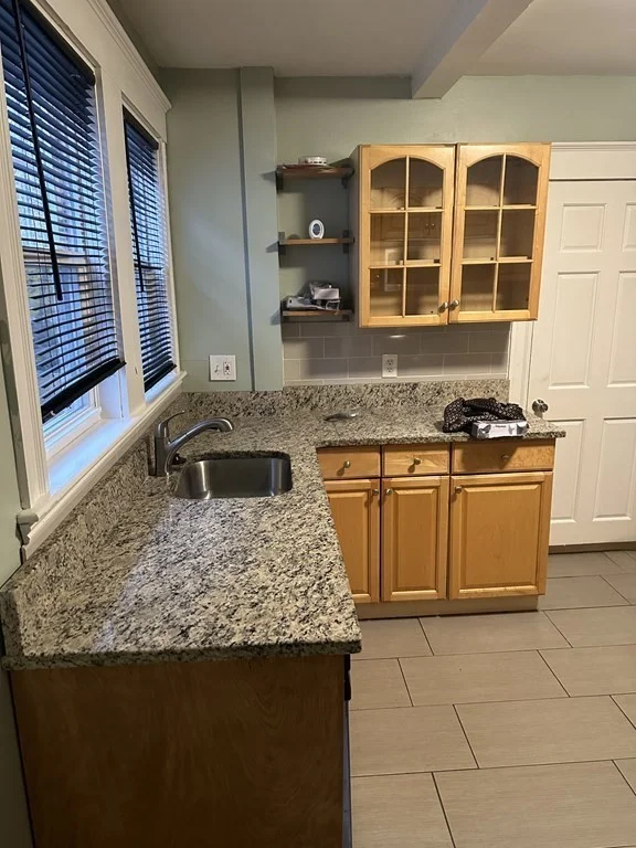 2 bed, 1 bath apartment for rent at 40 Rosa St Unit 1, Hyde Park — photo 1 of 13