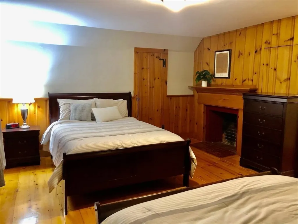 3 bed, 1 bath apartment for rent at 40 Russell St, Downtown — photo 18 of 22