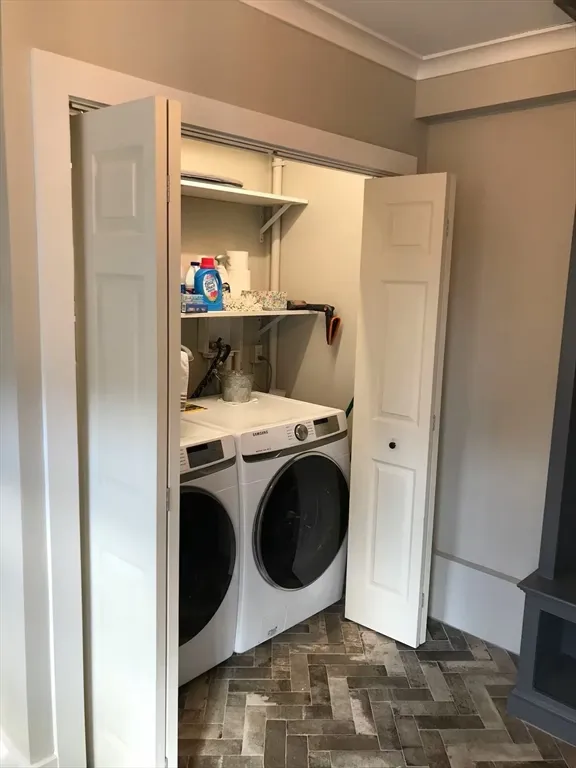 3 bed, 1 bath apartment for rent at 40 Russell St, Downtown — photo 20 of 22