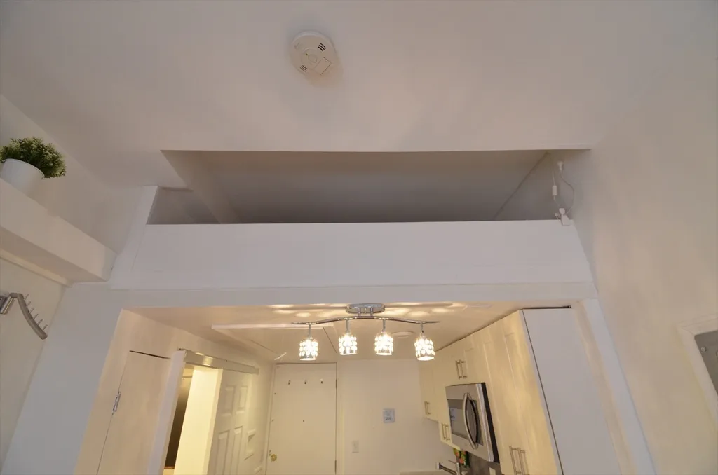 Studio bed apartment for rent at 40 Saint Botolph St Unit 26, Back Bay — photo 9 of 15