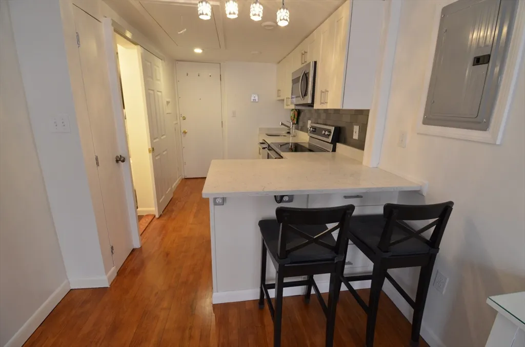 Studio bed apartment for rent at 40 Saint Botolph St Unit 26, Back Bay — photo 8 of 15