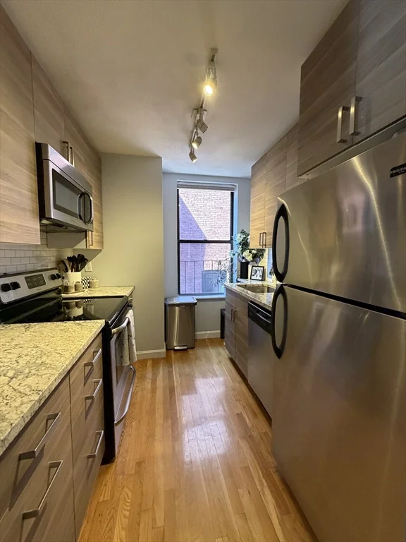 1 bed, 1 bath apartment for rent at 40 Saint Botolph St Unit 28, Back Bay — photo 4 of 5