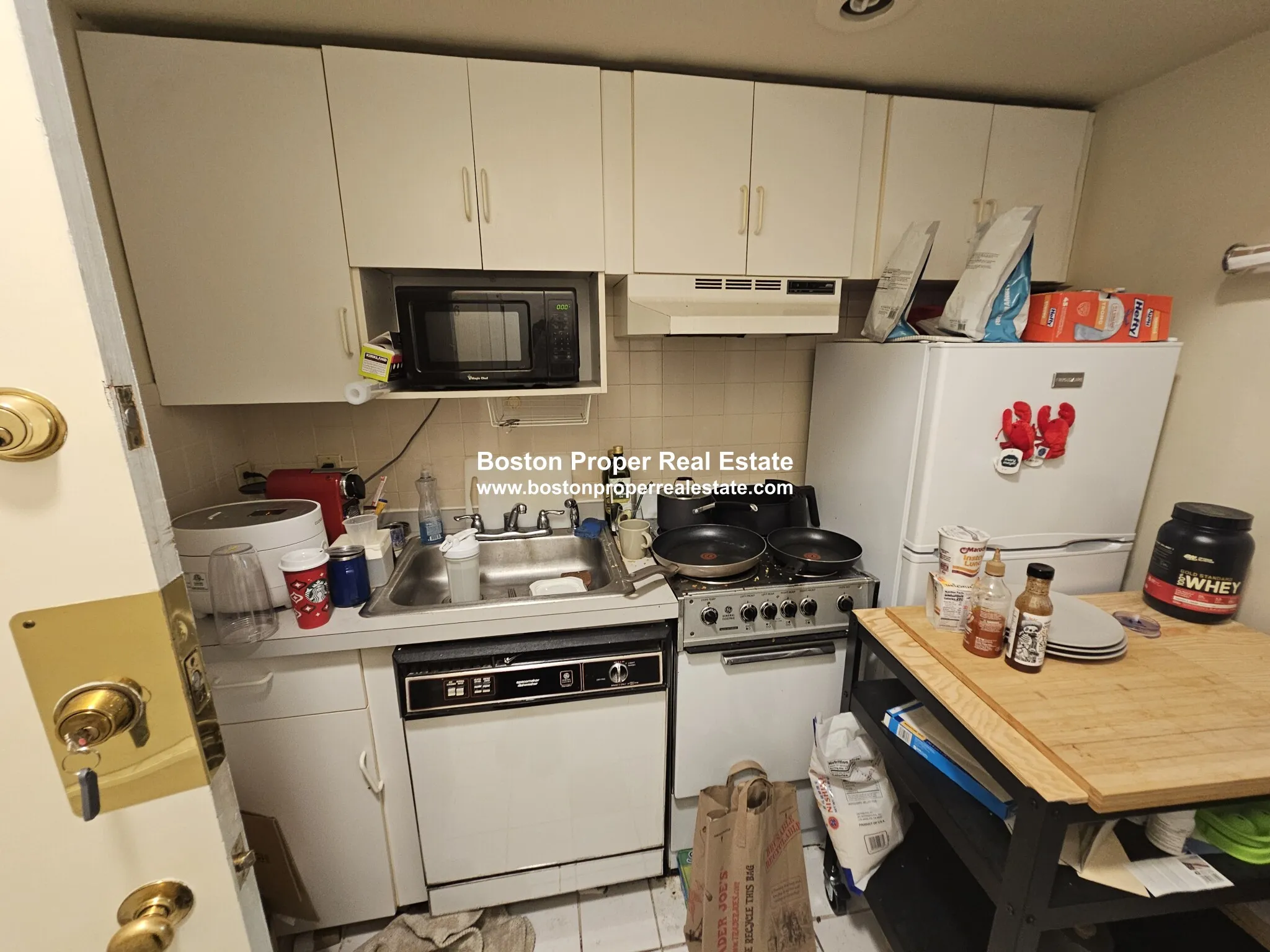 Studio bed, 1 bath apartment for rent at 40 Saint Botolph St Unit 46, Back Bay — photo 3 of 11