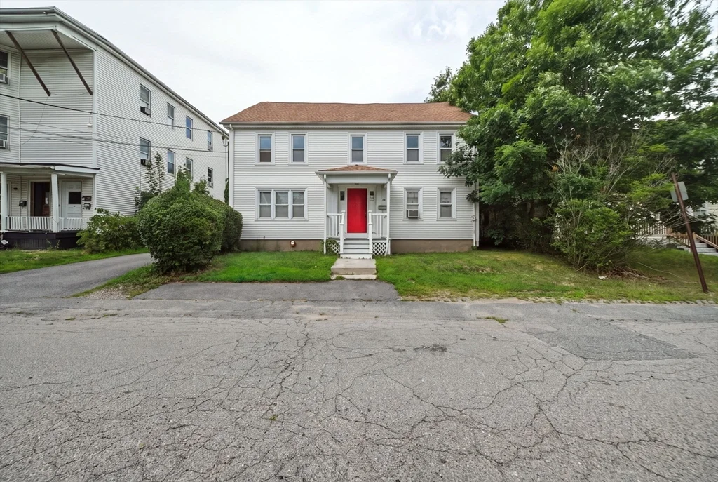 3 bed, 1 bath apartment for rent at 40 Spring Ave Unit 2, Brockton