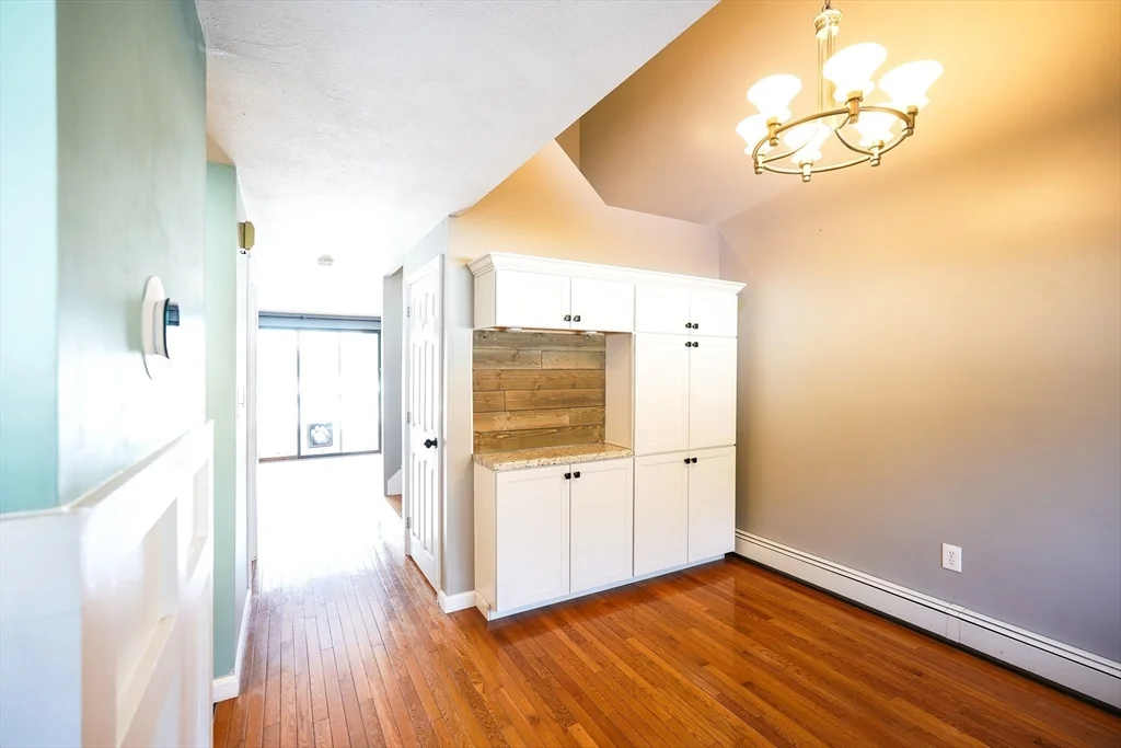 2 bed, 1 bath apartment for rent at 40 Spring Cove Rd Unit 40, Nashua — photo 6 of 35