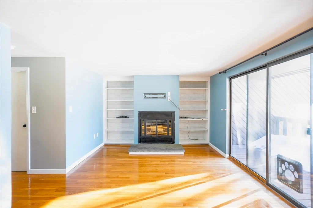 2 bed, 1 bath apartment for rent at 40 Spring Cove Rd Unit 40, Nashua — photo 10 of 35