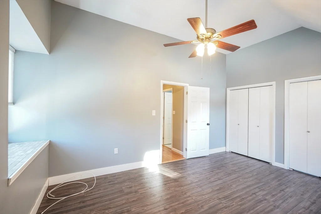 2 bed, 1 bath apartment for rent at 40 Spring Cove Rd Unit 40, Nashua — photo 23 of 35
