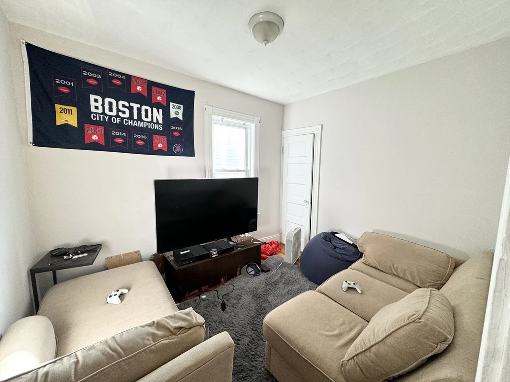 3 bed, 1 bath apartment for rent at 40 Sudan Unit 1, Dorchester — photo 3 of 9