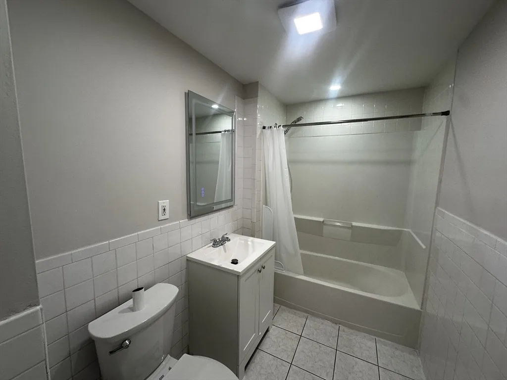 3 bed, 1 bath apartment for rent at 40 Sudan Unit 3, Boston — photo 6 of 9