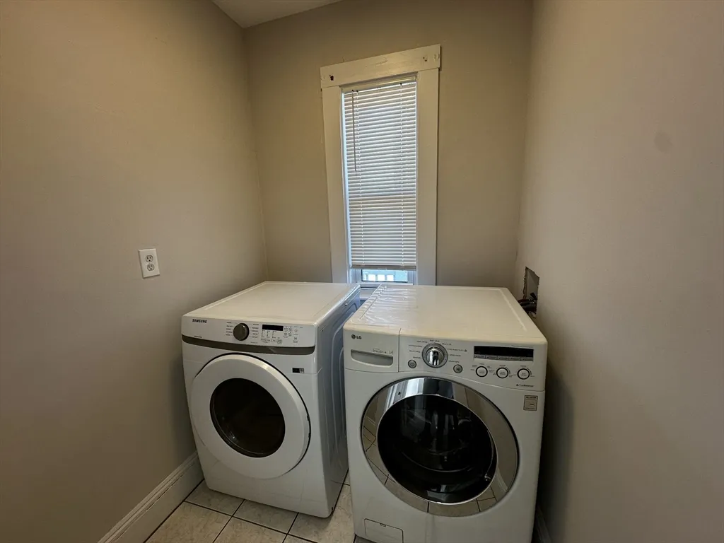 3 bed, 1 bath apartment for rent at 40 Sudan Unit 3, Boston — photo 7 of 9