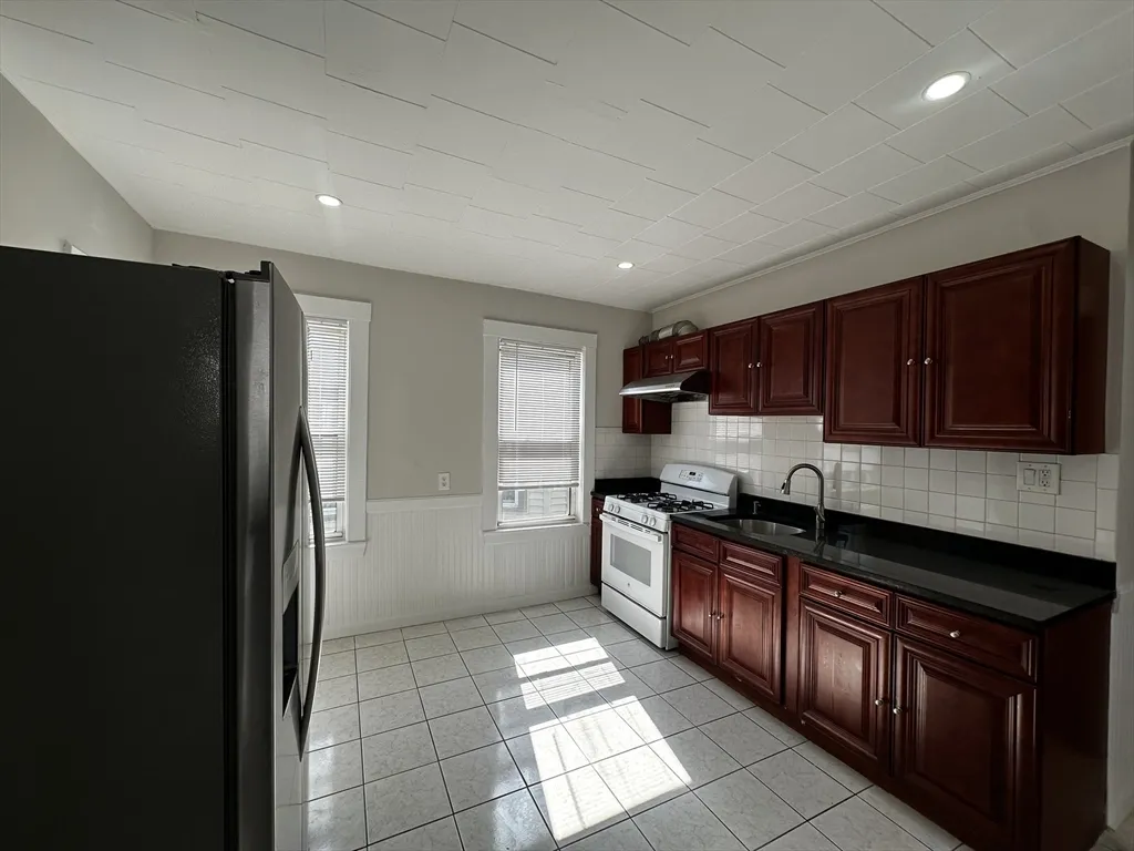 3 bed, 1 bath apartment for rent at 40 Sudan Unit 3, Boston — photo 1 of 9