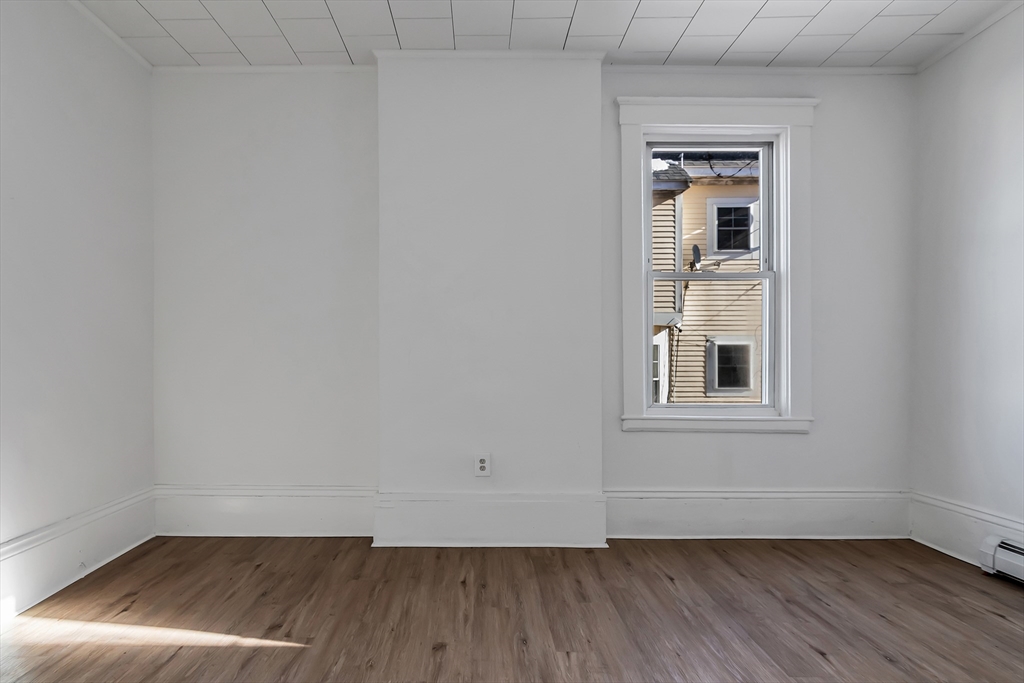 3 bed, 1 bath apartment for rent at 40 Summer St Unit 1, Lawrence — photo 14 of 18