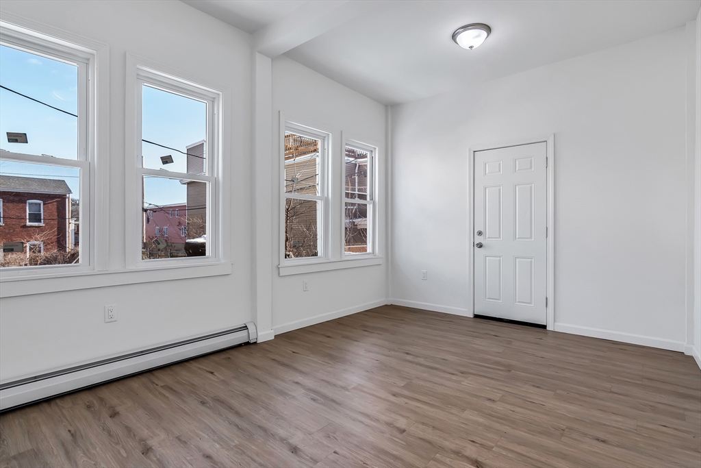 3 bed, 1 bath apartment for rent at 40 Summer St Unit 1, Lawrence — photo 11 of 18