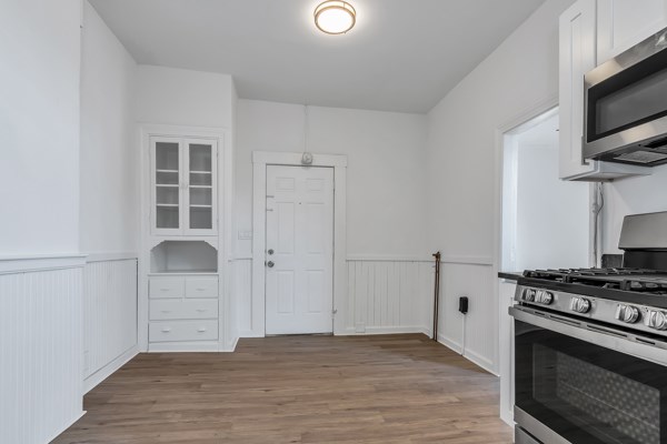 3 bed, 1 bath apartment for rent at 40 Summer St Unit 1, Lawrence — photo 5 of 18