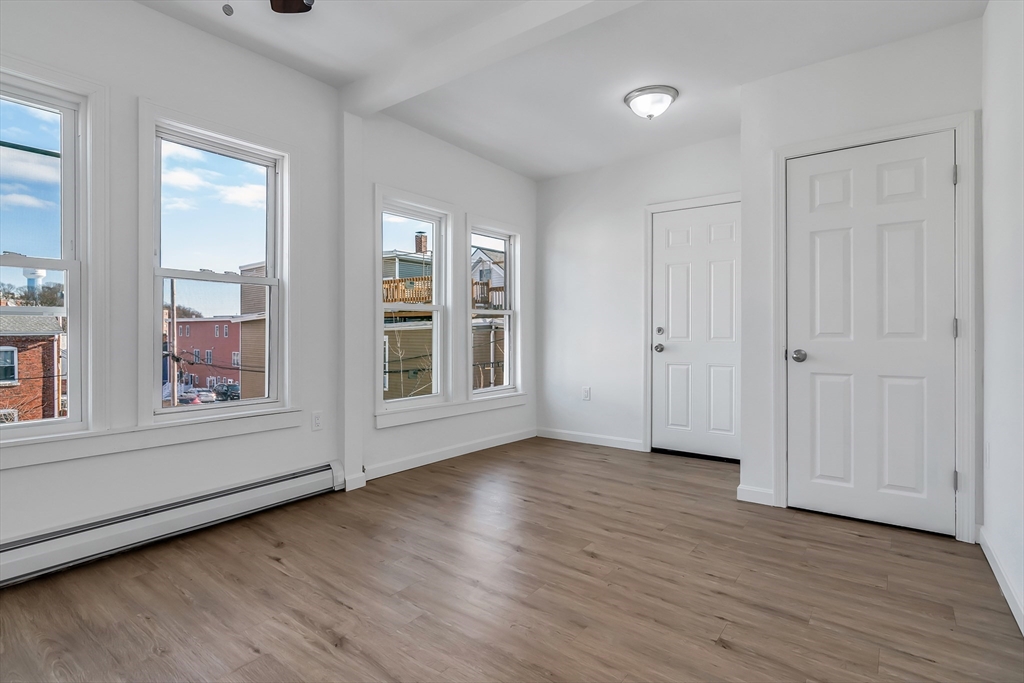 3 bed, 1 bath apartment for rent at 40 Summer St Unit 2, Lawrence — photo 11 of 17