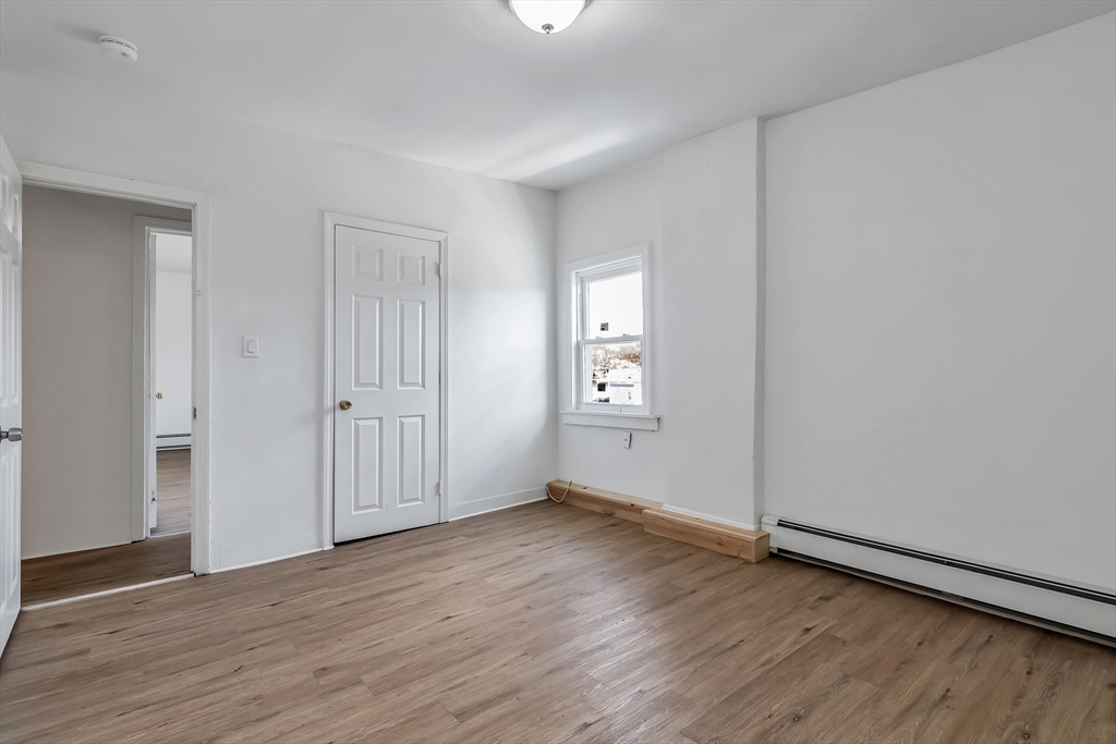 3 bed, 1 bath apartment for rent at 40 Summer St Unit 3, Lawrence — photo 14 of 18