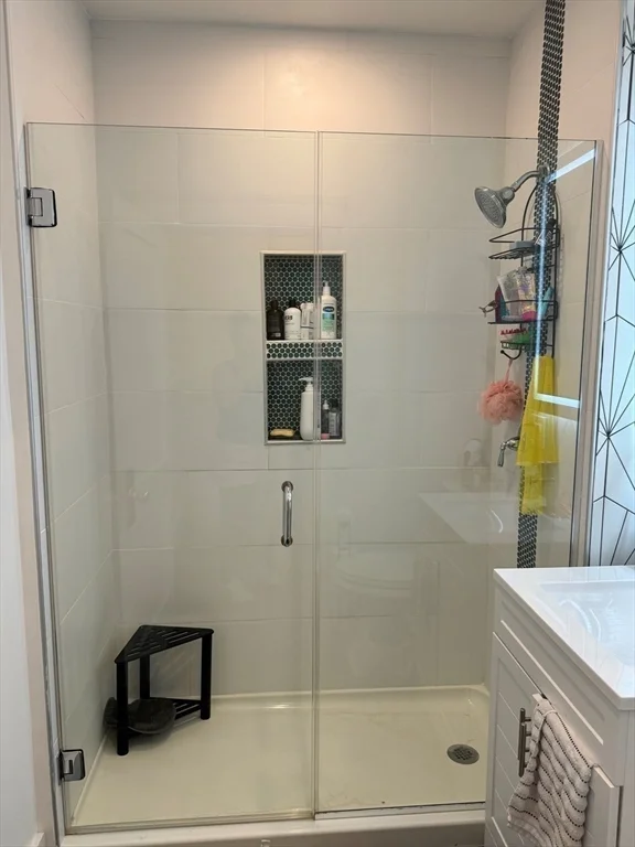 2 bed, 1 bath apartment for rent at 40 Taylor St Unit 1, Quincy — photo 12 of 16