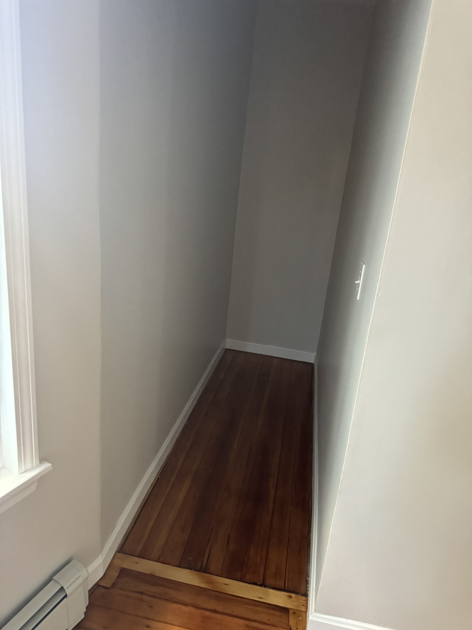 3 bed, 1 bath apartment for rent at 40 Temple St Unit 1, Winter Hill — photo 5 of 23