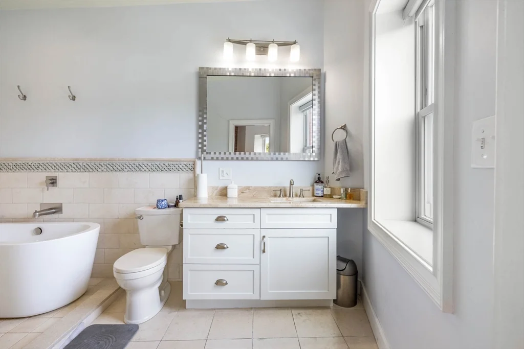 2 bed, 2 bath apartment for rent at 40 Thomas Park Unit 2, South Boston — photo 18 of 30