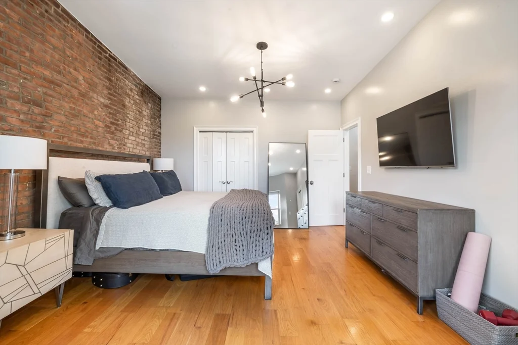 2 bed, 2 bath apartment for rent at 40 Thomas Park Unit 2, South Boston — photo 15 of 30