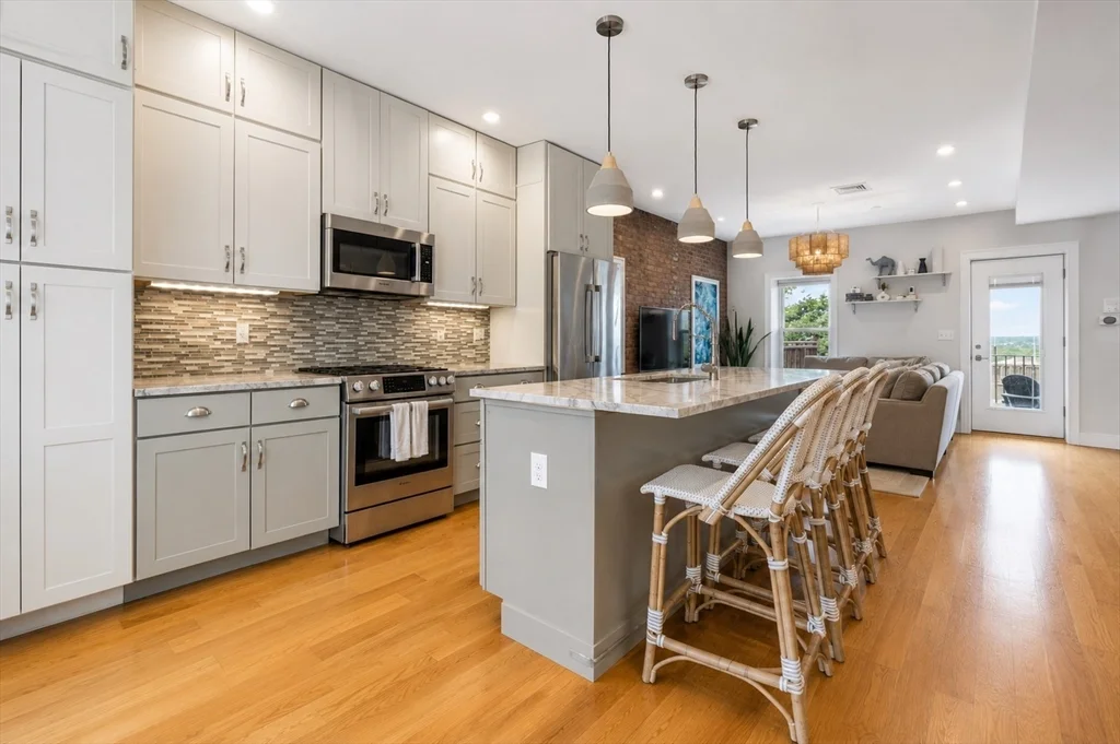 2 bed, 2 bath apartment for rent at 40 Thomas Park Unit 2, South Boston — photo 4 of 30