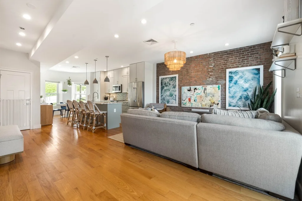 2 bed, 2 bath apartment for rent at 40 Thomas Park Unit 2, South Boston — photo 8 of 30