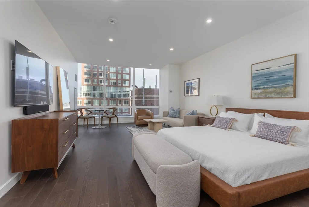 Studio bed, 1 bath apartment for rent at 40 Trinity Pl Unit 1602, Back Bay