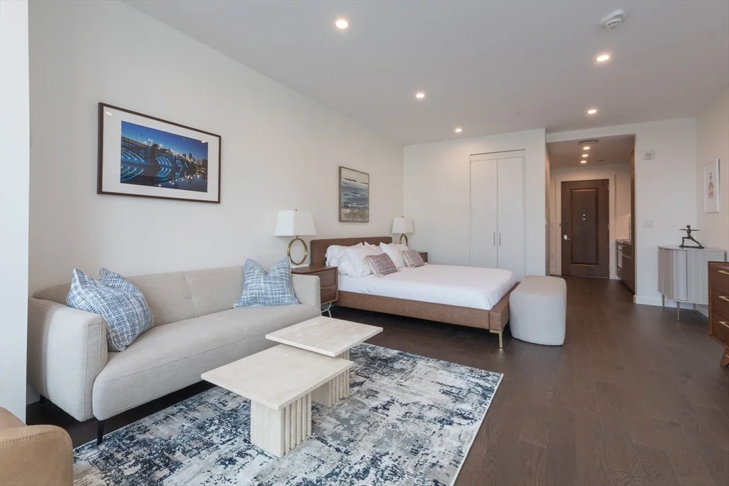 Studio bed, 1 bath apartment for rent at 40 Trinity Pl Unit 1602, Back Bay — photo 7 of 31