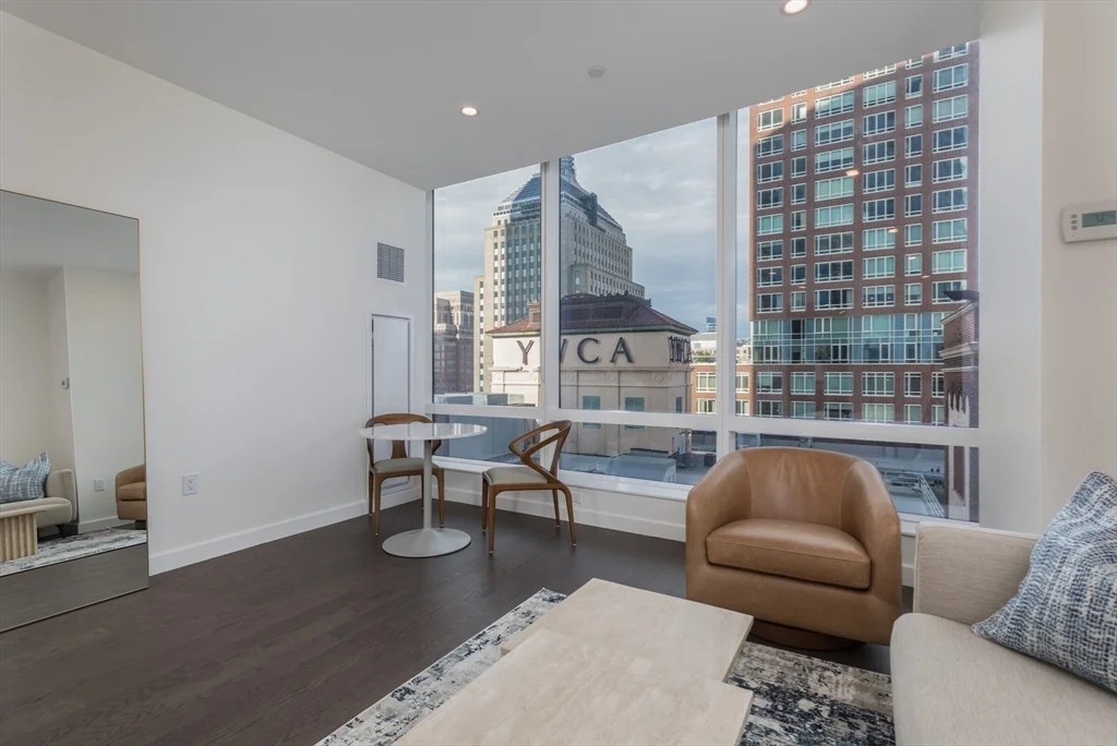 Studio bed, 1 bath apartment for rent at 40 Trinity Pl Unit 1602, Back Bay — photo 2 of 31