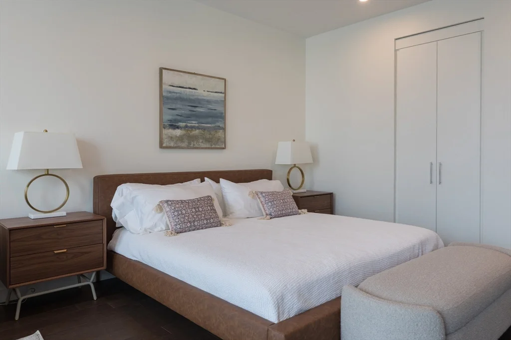 Studio bed, 1 bath apartment for rent at 40 Trinity Pl Unit 1602, Back Bay — photo 5 of 31