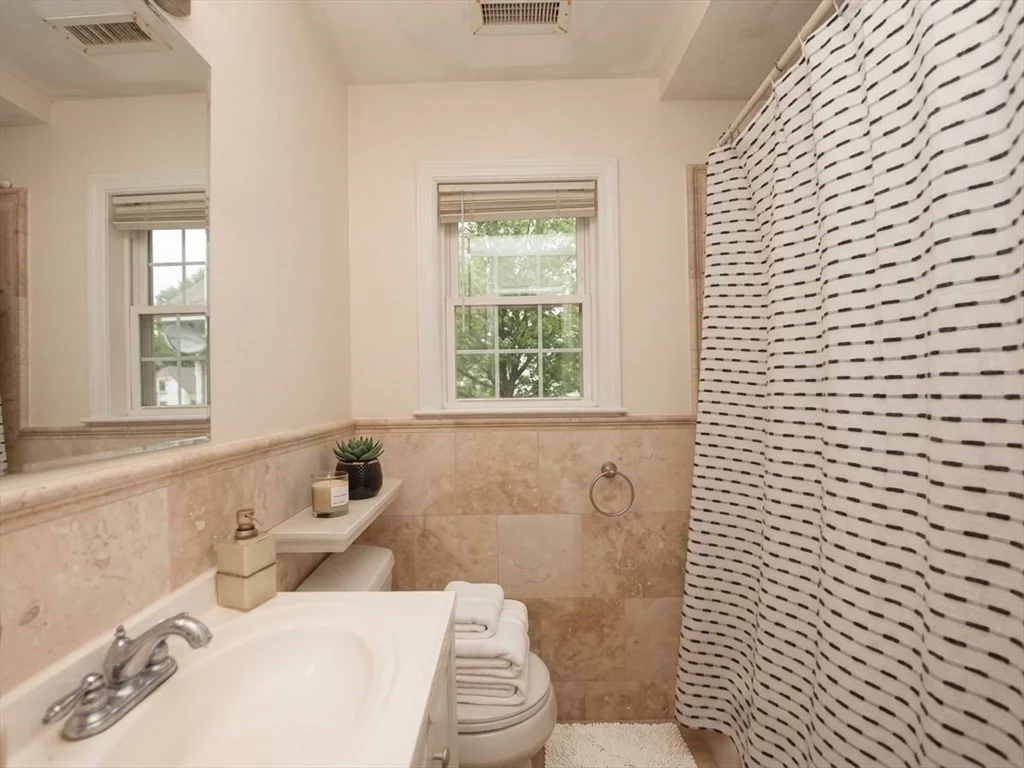 3 bed, 2 bath apartment for rent at 40 Tuttle St Unit 2, Dorchester — photo 6 of 10