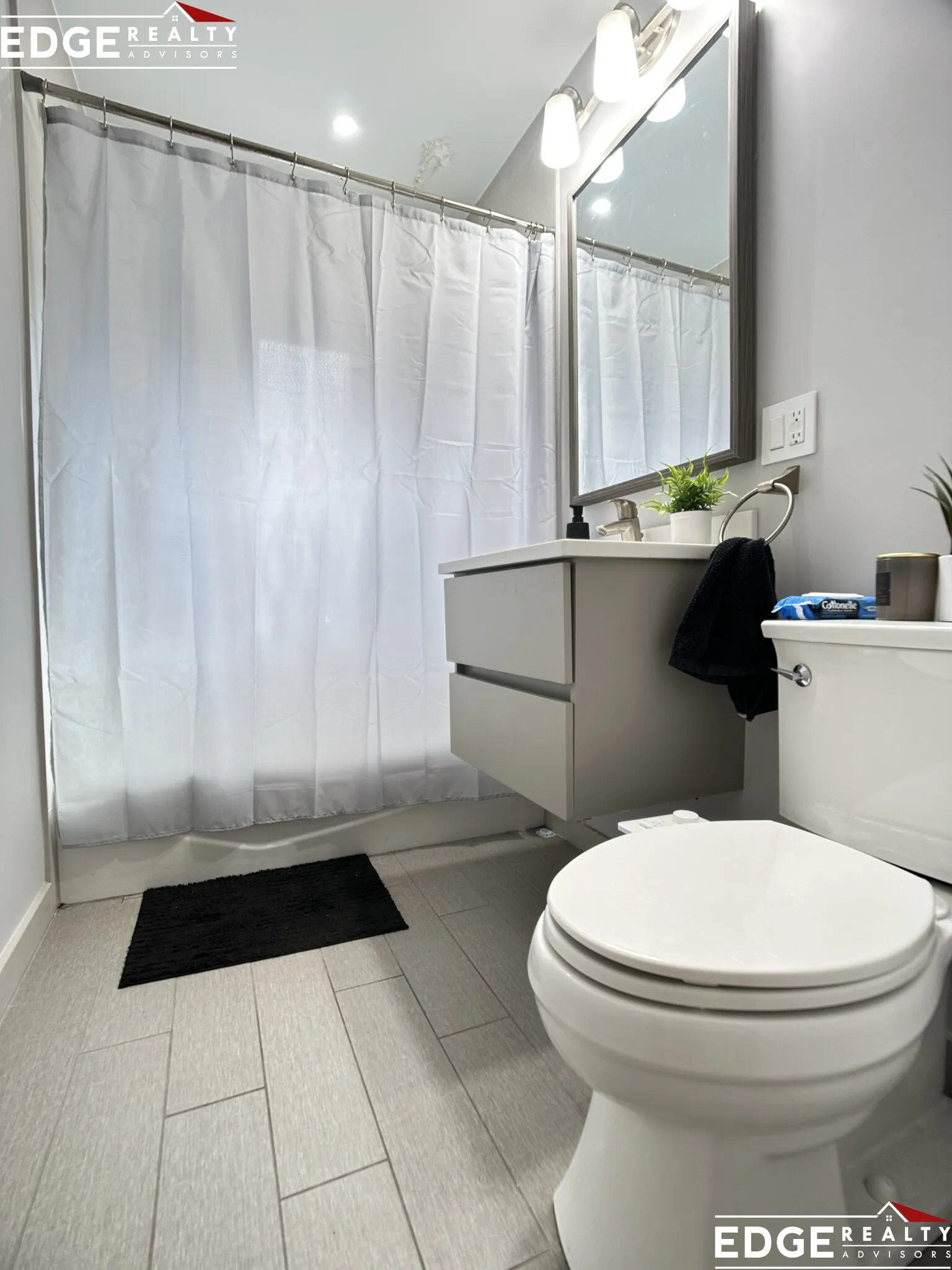 4 bed, 2 bath apartment for rent at 40 Union St Unit 1, Brighton — photo 6 of 9