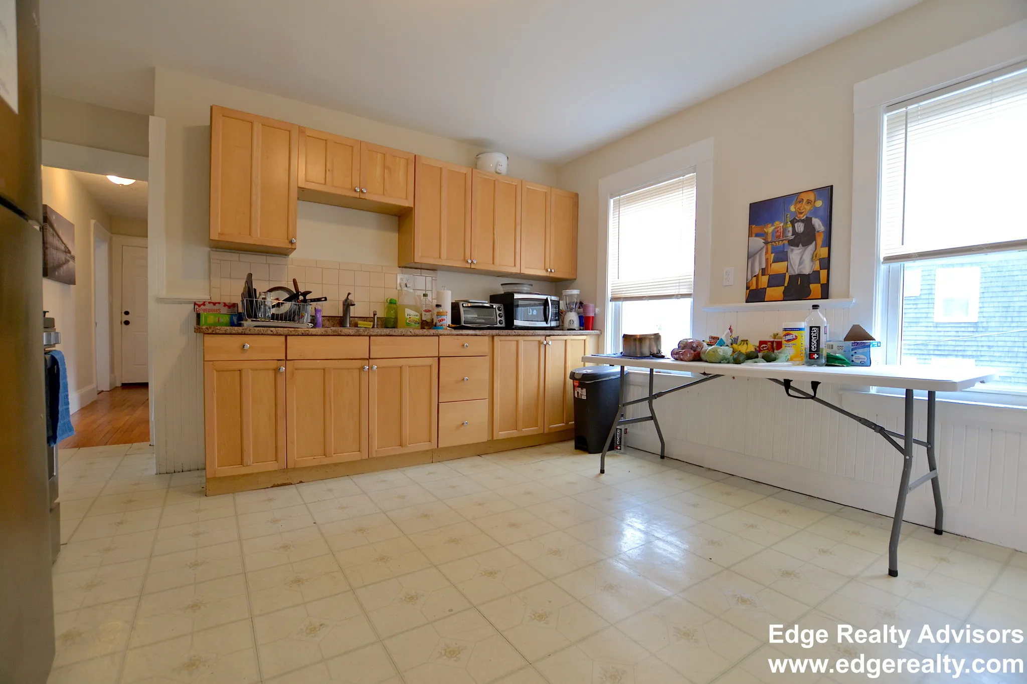 3 bed, 2 bath apartment for rent at 40 Union St Unit 3, Brighton — photo 2 of 10