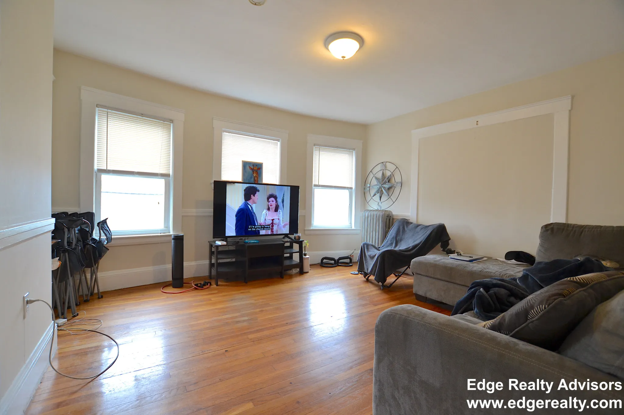 3 bed, 2 bath apartment for rent at 40 Union St Unit 3, Brighton — photo 3 of 10