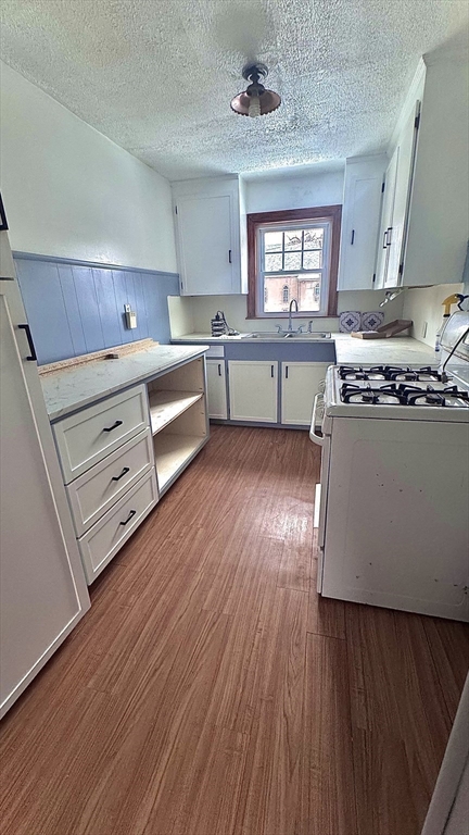 3 bed, 1 bath apartment for rent at 40 Vine St Unit 2, Lawrence — photo 11 of 18