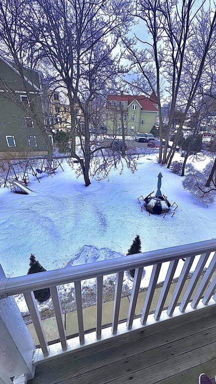 3 bed, 1 bath apartment for rent at 40 Vine St Unit 2, Lawrence — photo 3 of 18