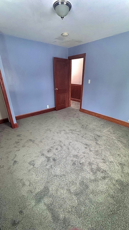 3 bed, 1 bath apartment for rent at 40 Vine St Unit 2, Lawrence — photo 15 of 18