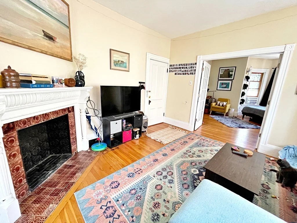 2 bed, 1 bath apartment for rent at 40 W Eagle St Unit 2, East Boston — photo 3 of 17